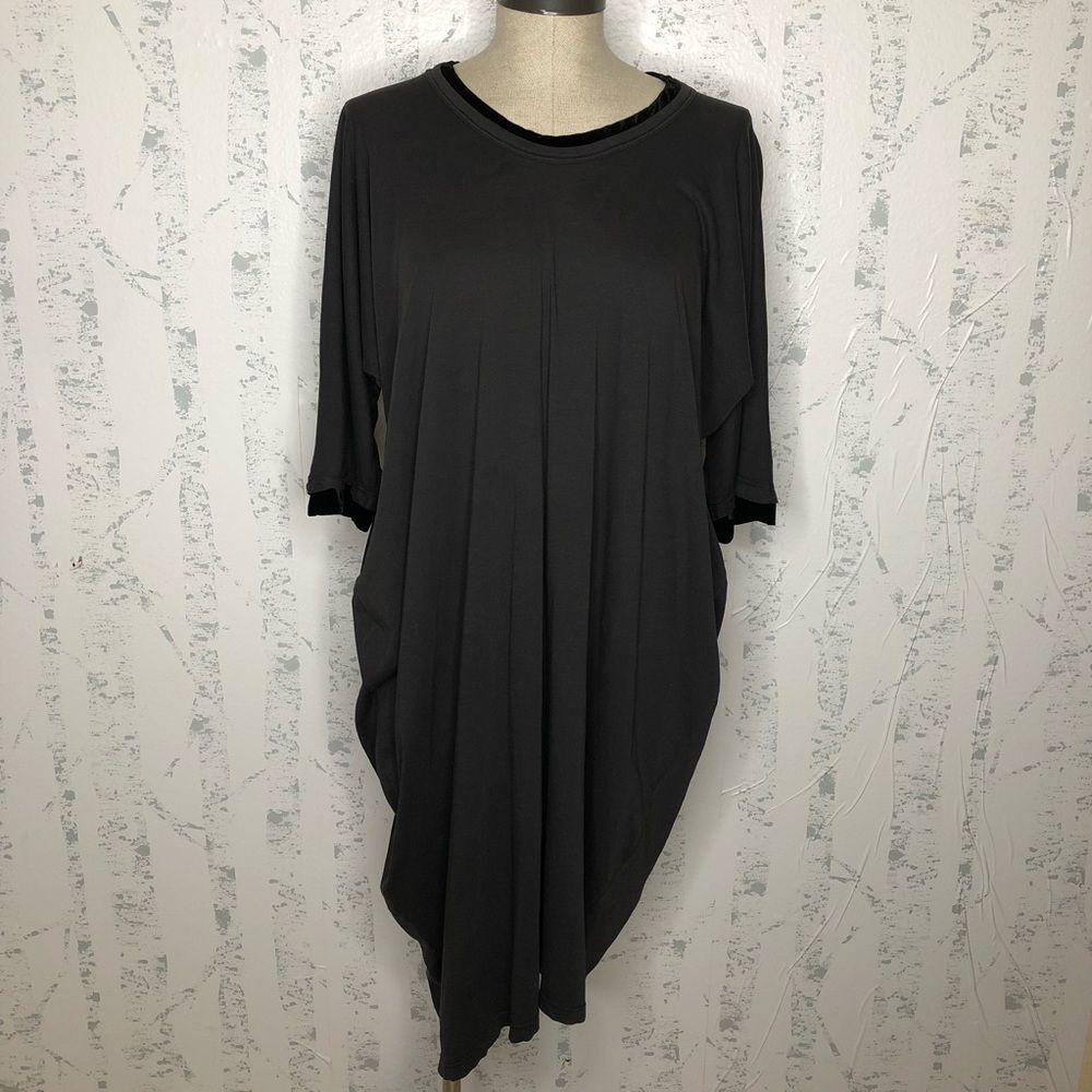 Clu Oversized Draped Midi Dress in Black - Size S